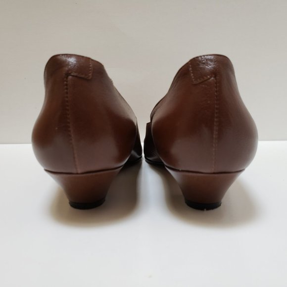 Fiorelli Women's Brown Low Block Heel Slip On - Picture 8 of 13